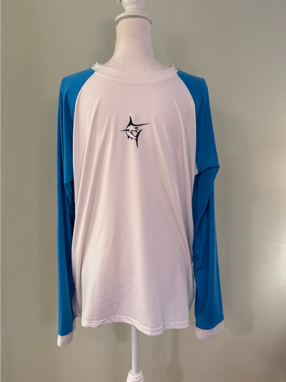 Men's Long-Sleeve Raglan Performance Tee in White and Blue
